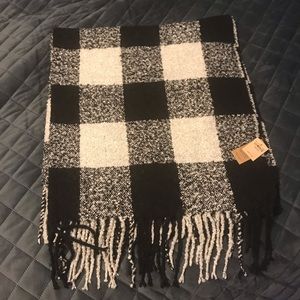 NWT Blanket Scarf